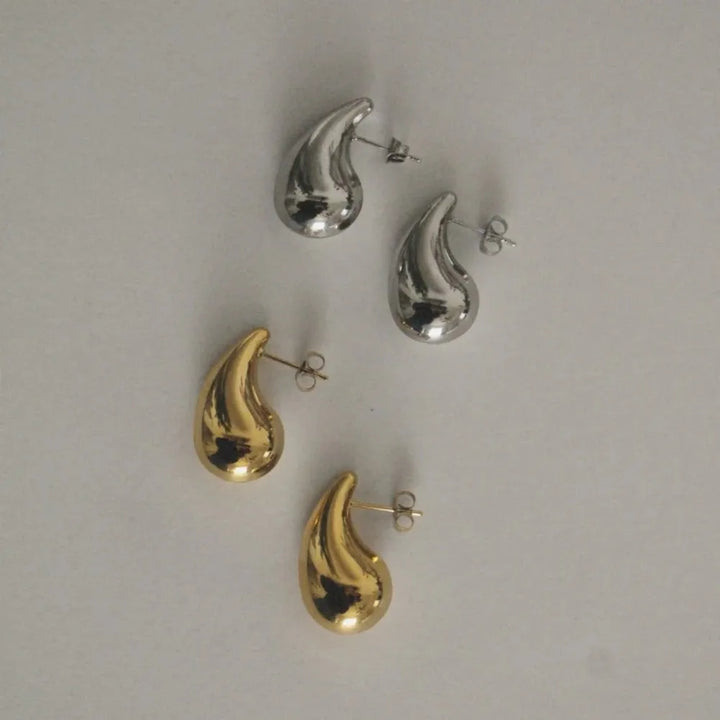 Lustre Sculpted Gold Stud Earrings